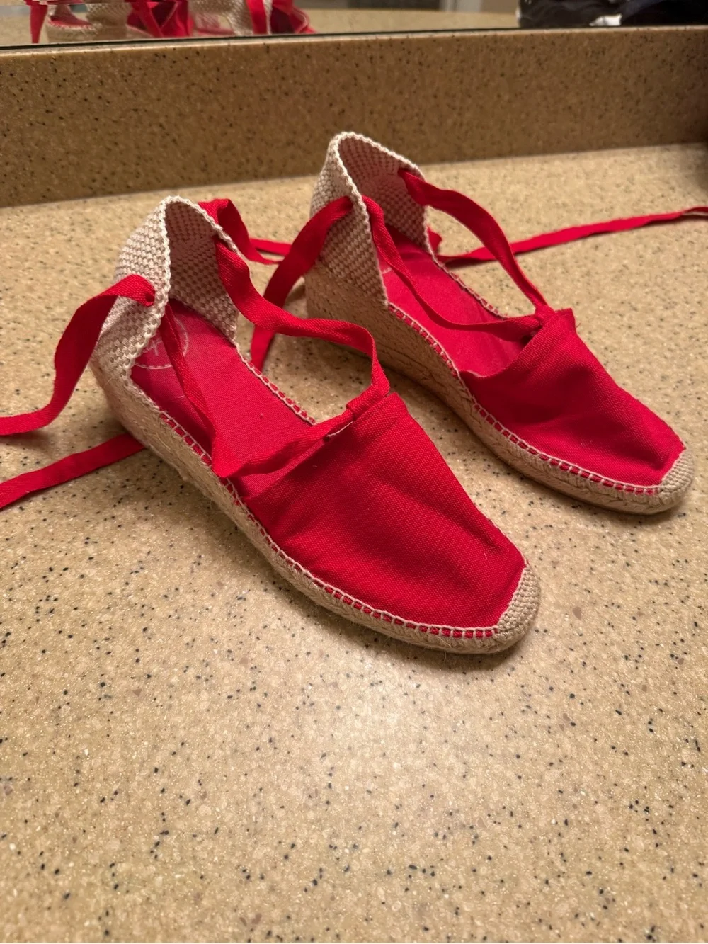 Toni Pons Valencia wraparound Red Espadrille Wedge Tie-Up Sandals size 8 or 8.5